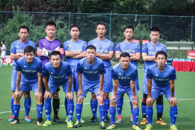 申花以净胜球劣势无缘半程冠军  争冠形势空前激烈