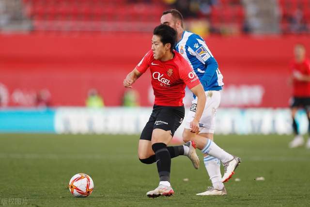 穆雷41分老鹰力克灰熊3连胜 尼克斯轻取魔术